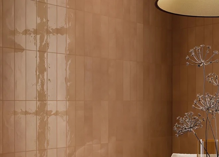 На фотографии пример использования плитки из коллекции COTTOMILANO фабрики Keope в дизайне интерьера.