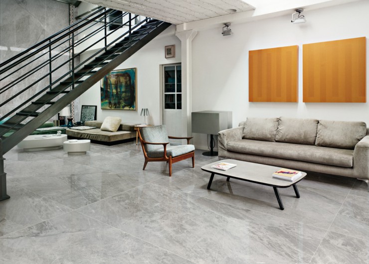 На фотографии пример использования плитки из коллекции Marmi фабрики Ariostea в дизайне интерьера.