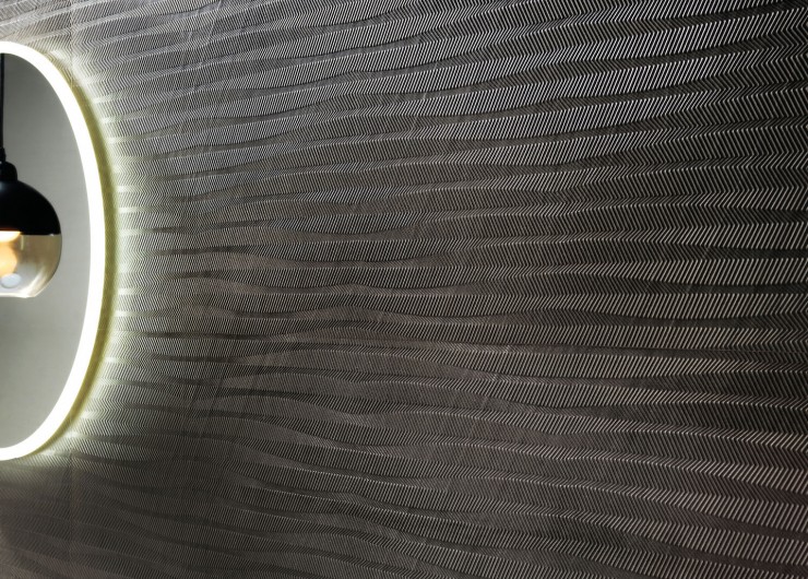 На фотографии пример использования плитки из коллекции Metaline Wall фабрики Italgraniti в дизайне интерьера.